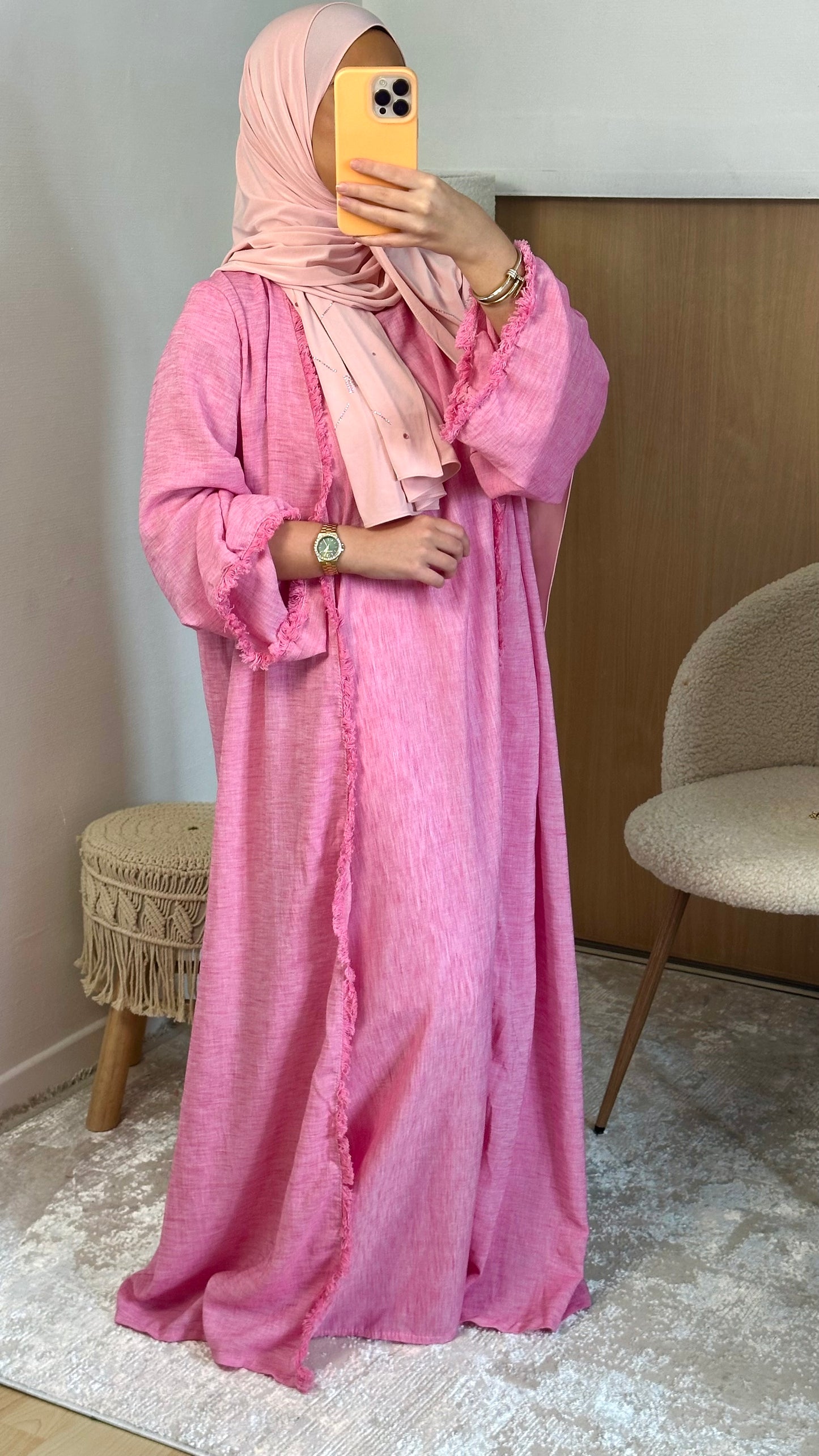 Abaya Layan