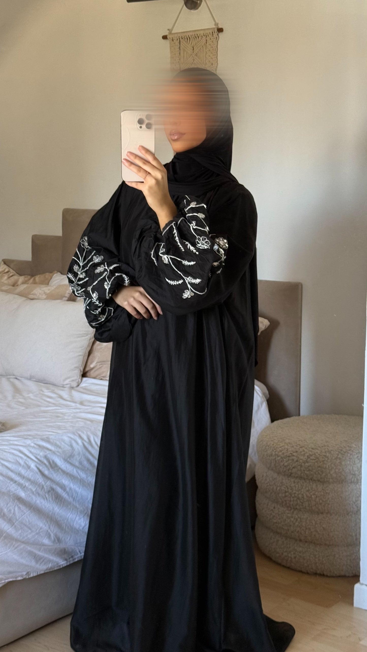 Abaya brodée