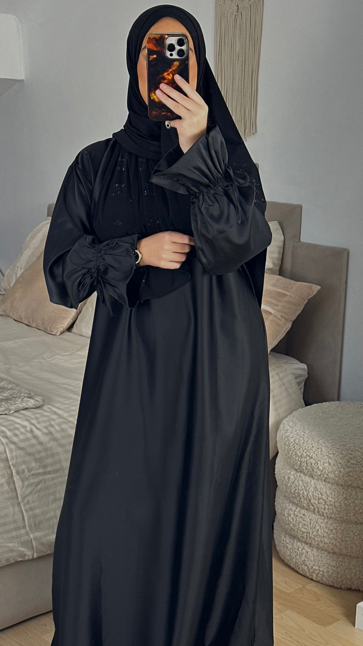 Abaya satin noeuds