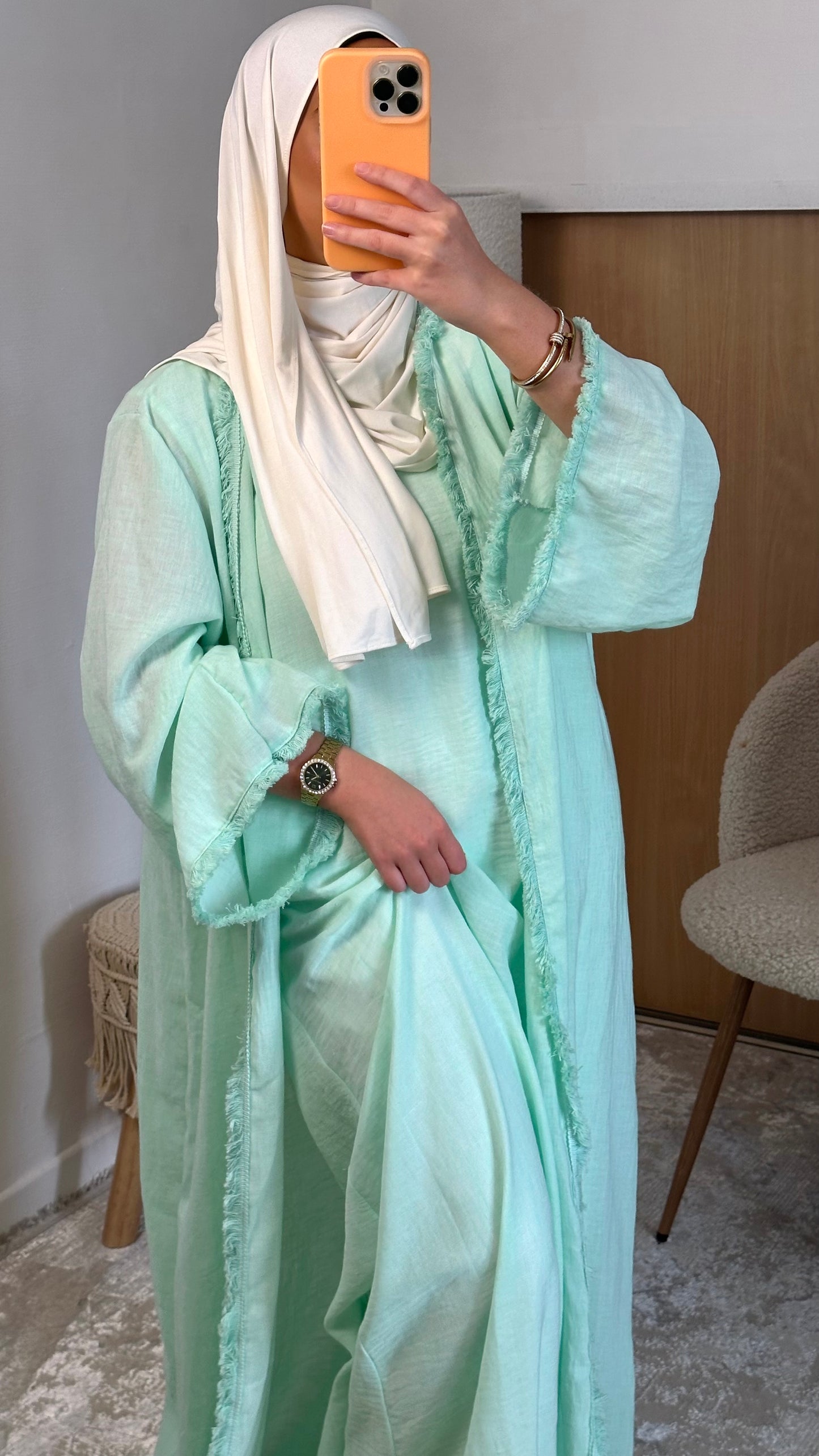 Abaya Layan