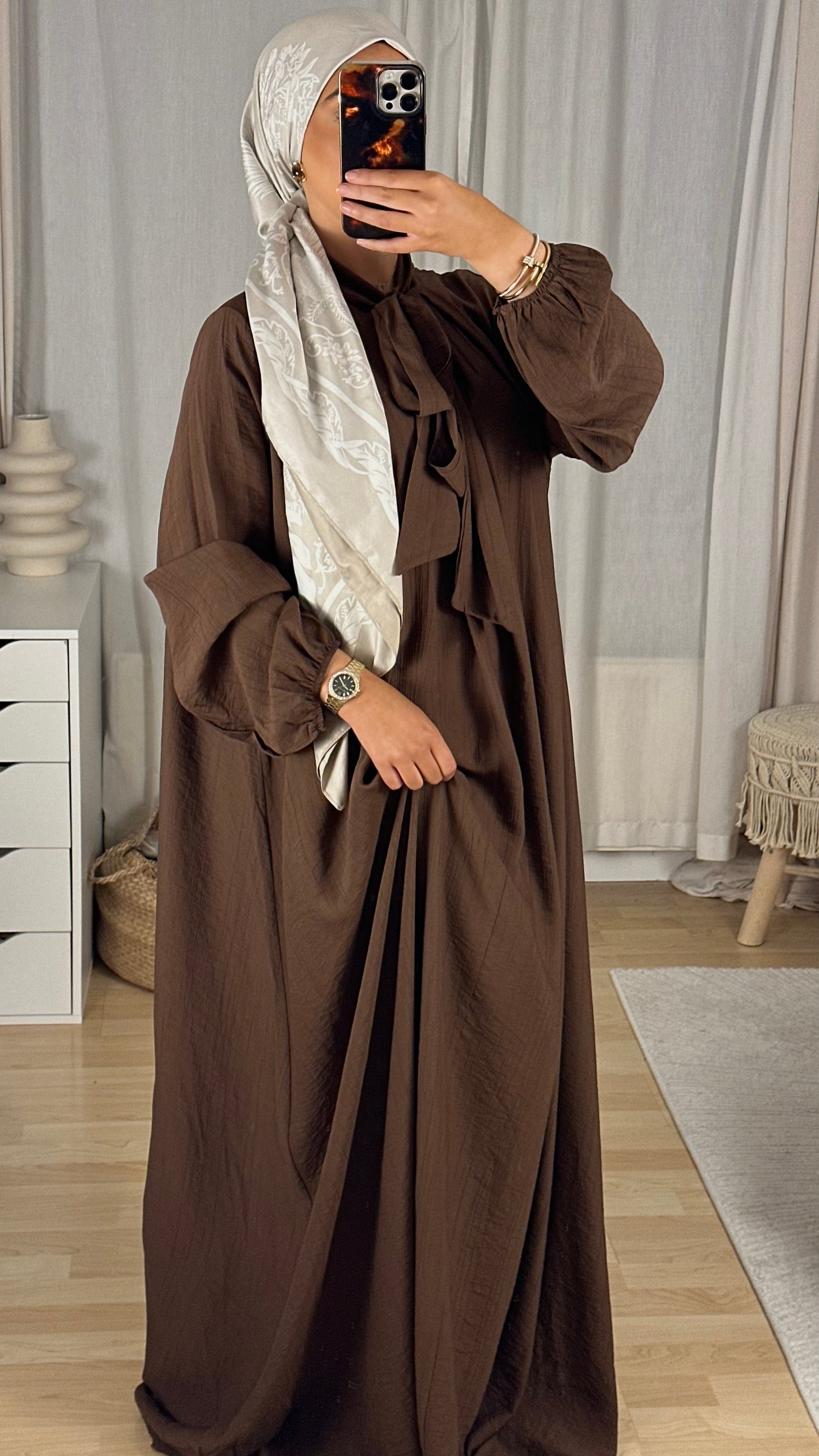 Abaya Lina