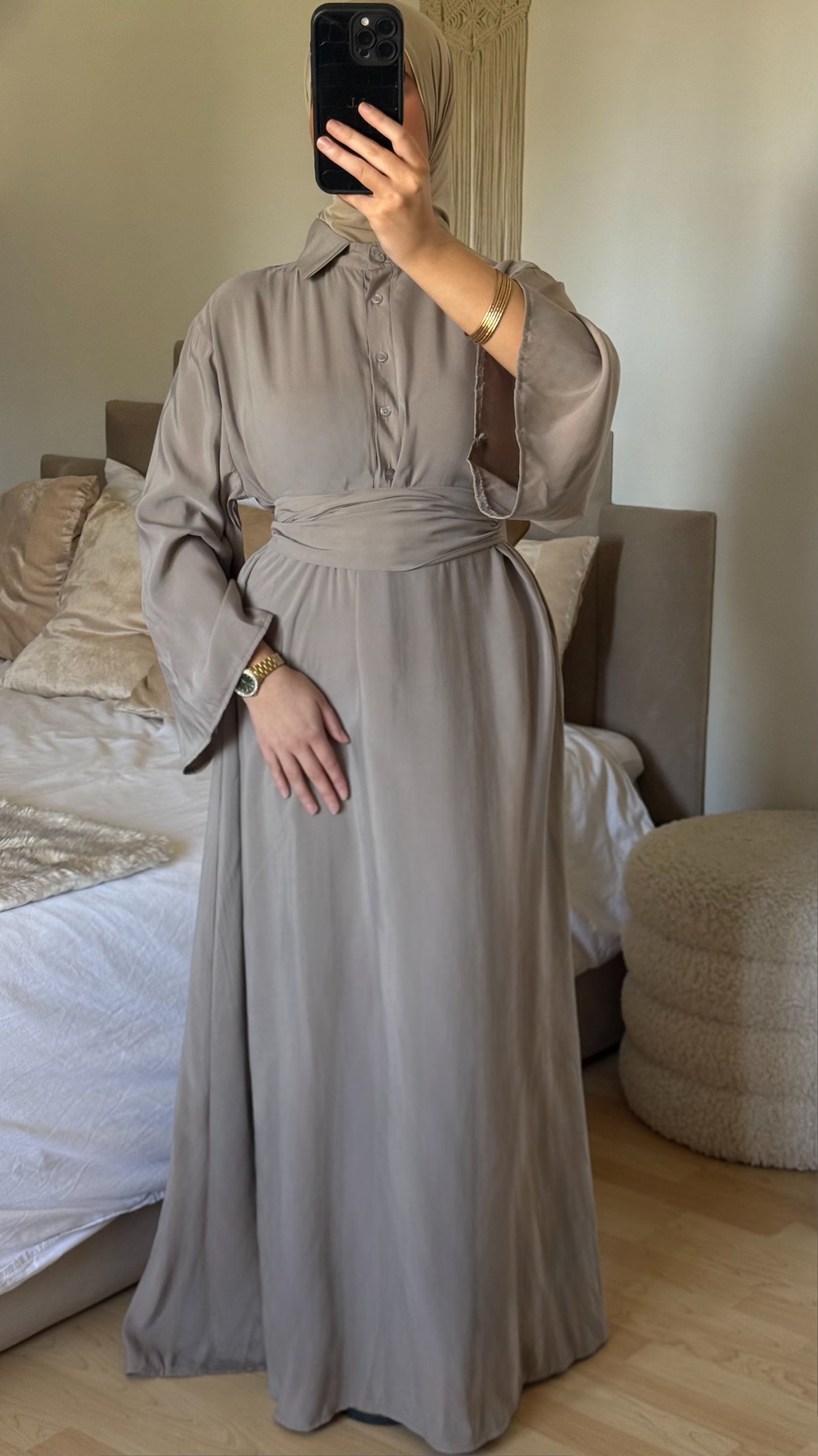 Robe Azra
