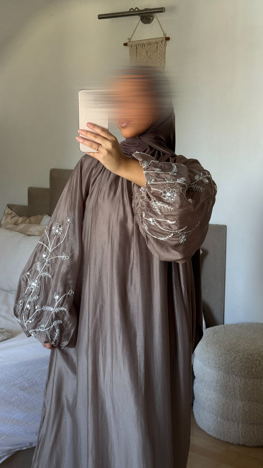 Abaya brodée