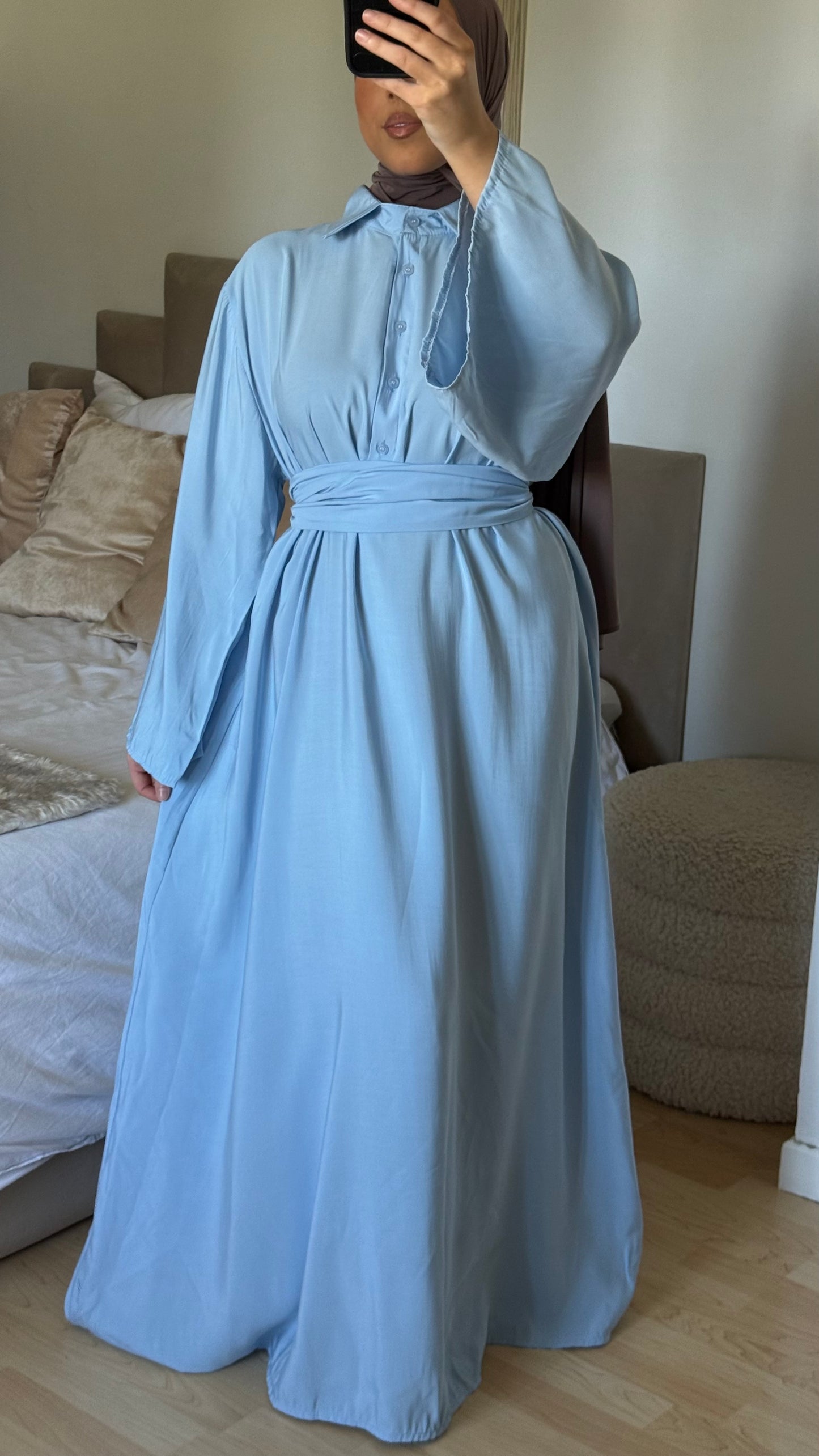 Robe Azra