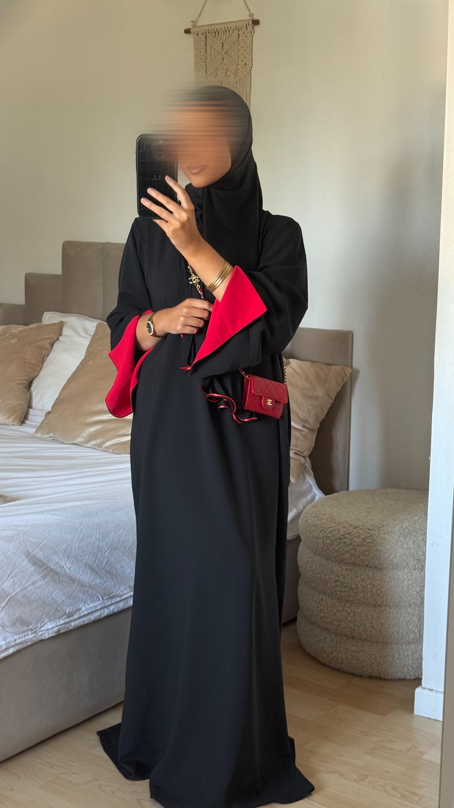 Abaya Dina